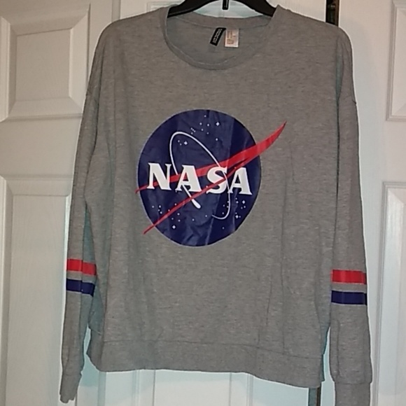 H&M Sweaters - H & m nasa gray sweater.